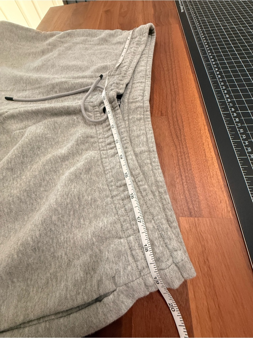 Nike Gray Joggers - Picture 7 of 8